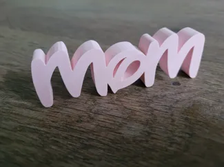 Mothersday Sign "Mom" in Disney-Like-Font