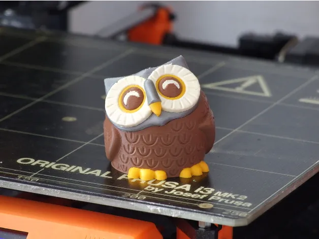 Smiling owl (multi-material)