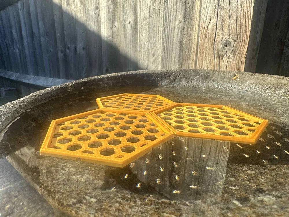 Interlocking Honeycomb – Bee Float, Art, Coaster by Sully MakerWorld ...