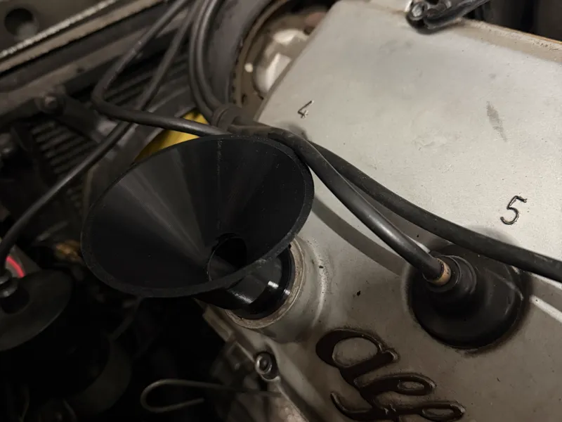 Alfa Romeo Busso V6 oil funnel