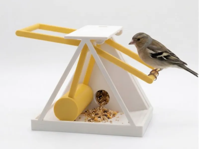 The "Smart Bird" Feeder 