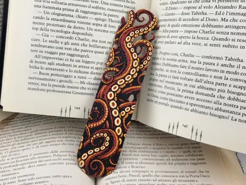 Accesorio de lectura: Octopus Bookmark Tentacle Book Marker Book Decor — referencia de MakerWorld