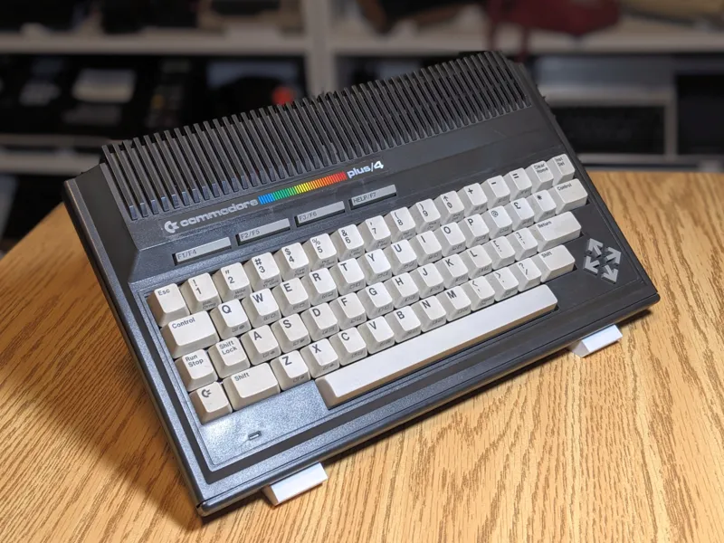 Commodore Plus 4 Display Stand - 35° incline