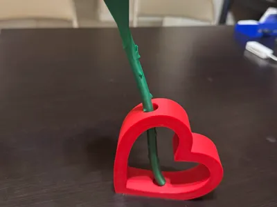 Heart-Shaped Rose Base / Stand