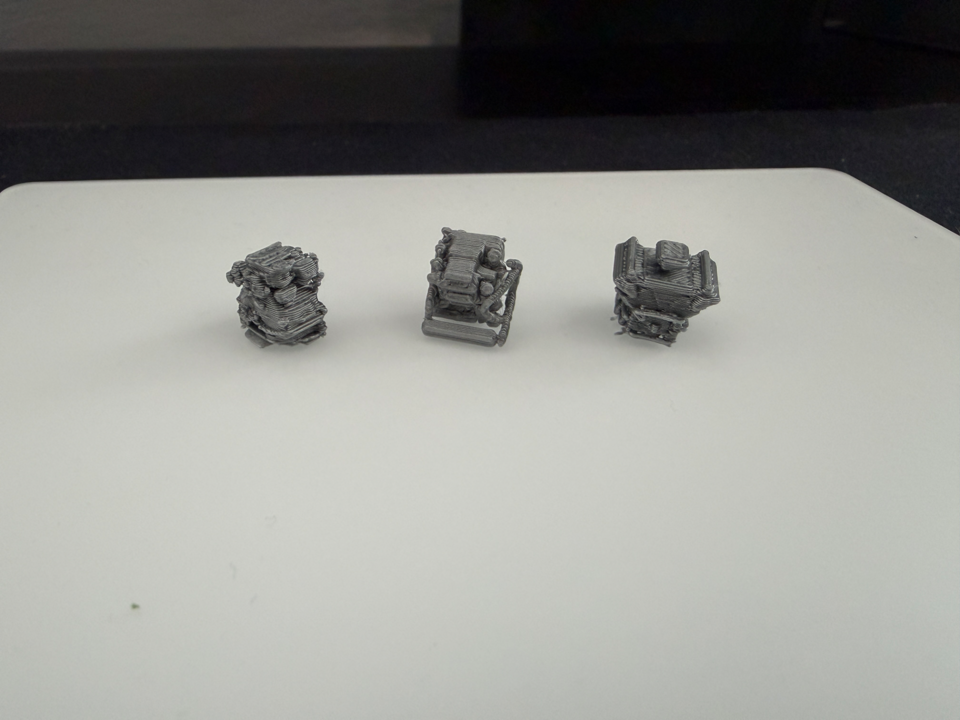 Small Engine for 1:64 scale garage/diorama 