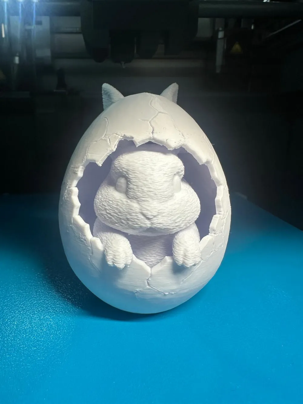 Easter bunny egg painting - Free 3D Print Model - MakerWorld