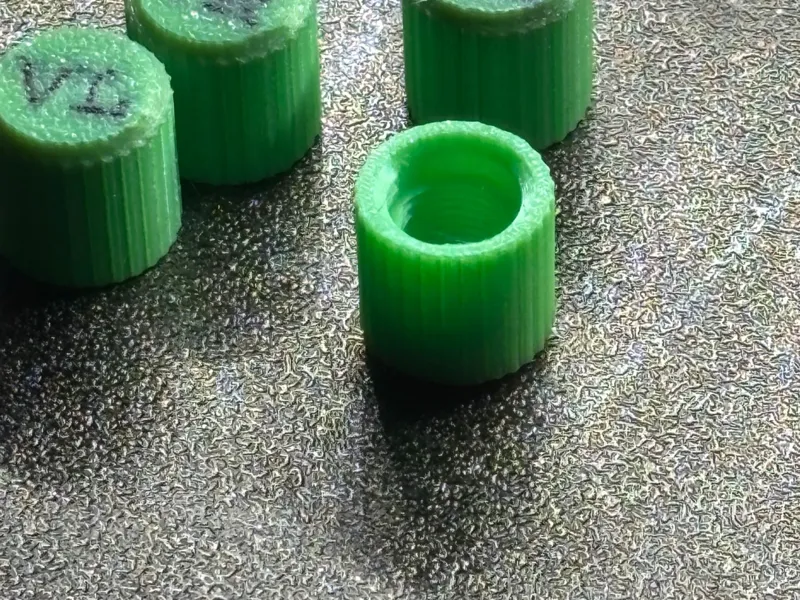 4 Ventilkappen Beschrieftet