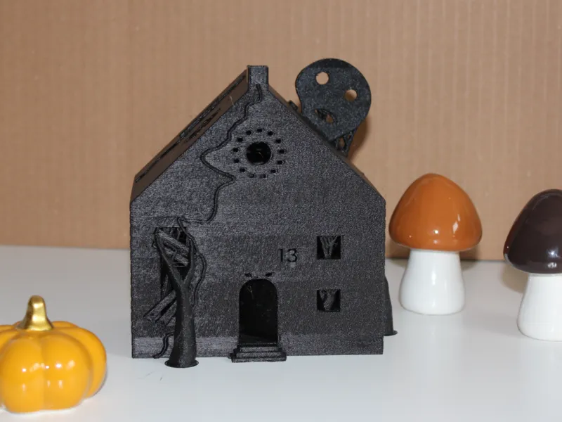 Haunted Teelichthaus