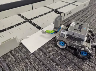 Ramp for Vex Robotics Mix & Match tiles