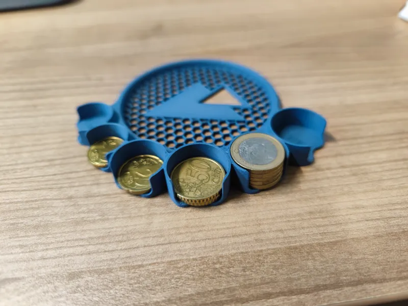 Coffee mug coaster with coin holder for Euros.3mf