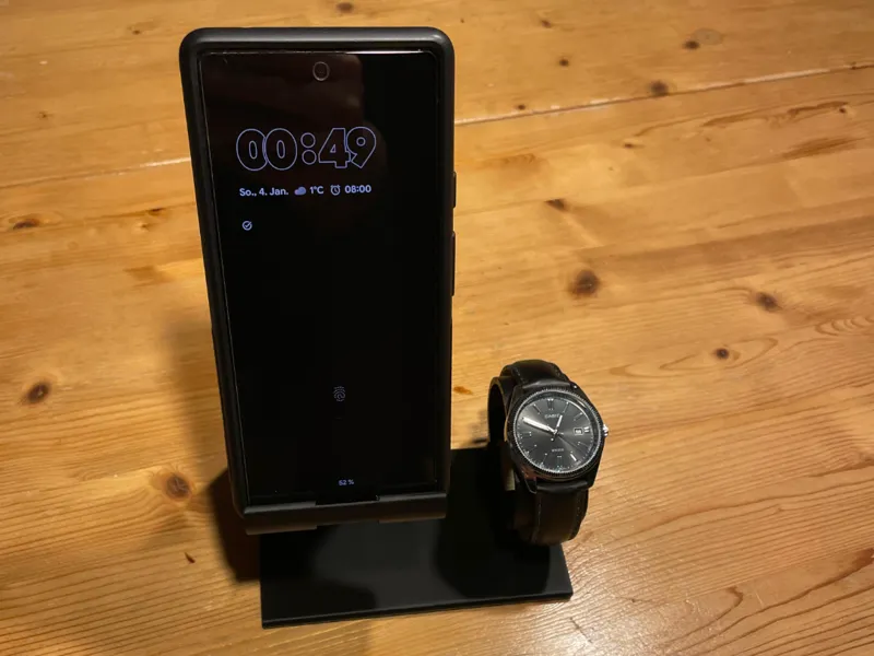 Handy und Uhrenhalterung 