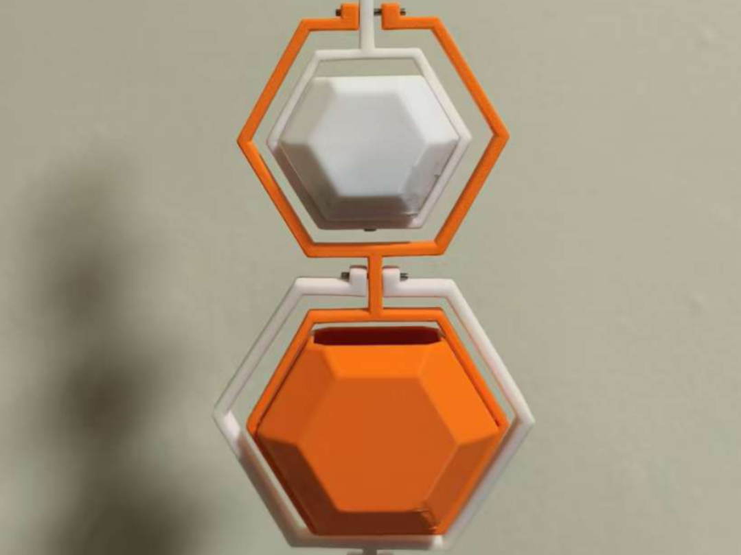 Miniatura 1 do modelo 3D 混沌摆存钱罐（桌面摆件）
