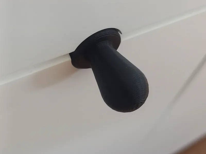 Small (25mm high) doorknob for cupboard