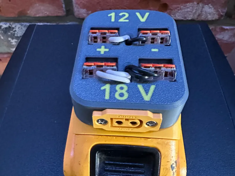 Dewalt battery adapter with  XT60 and Wago 12V