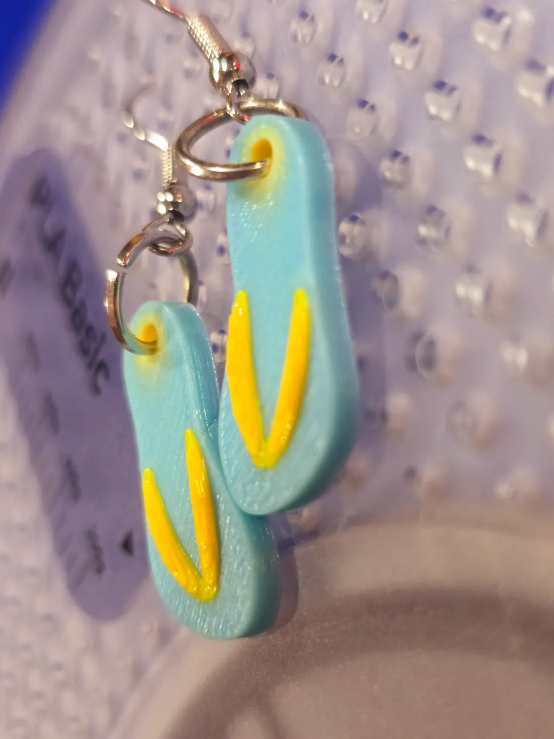 3D Flip flop earrings view 2