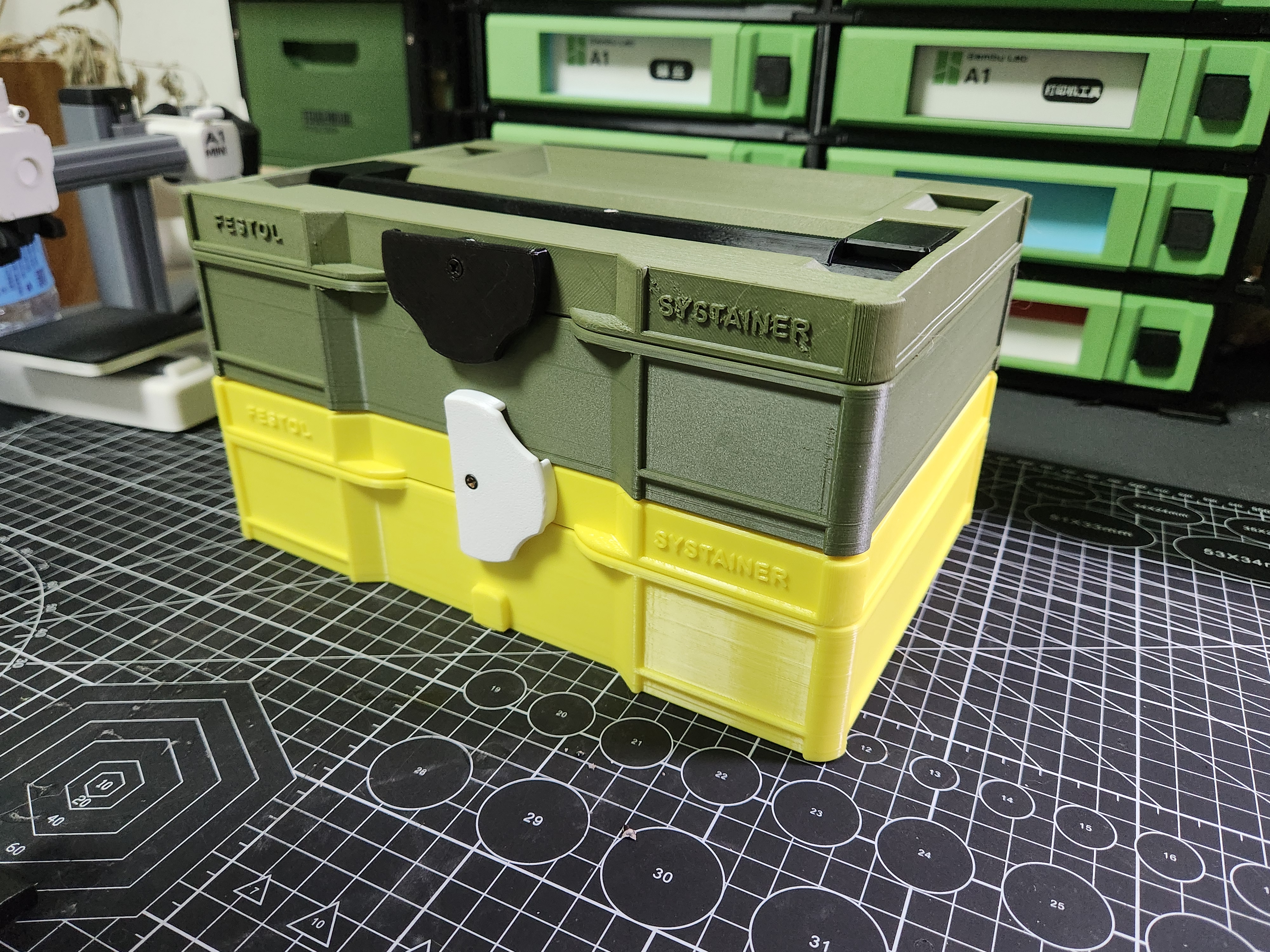 Miniatura 3 do modelo 3D 轻型模块化堆叠工具箱