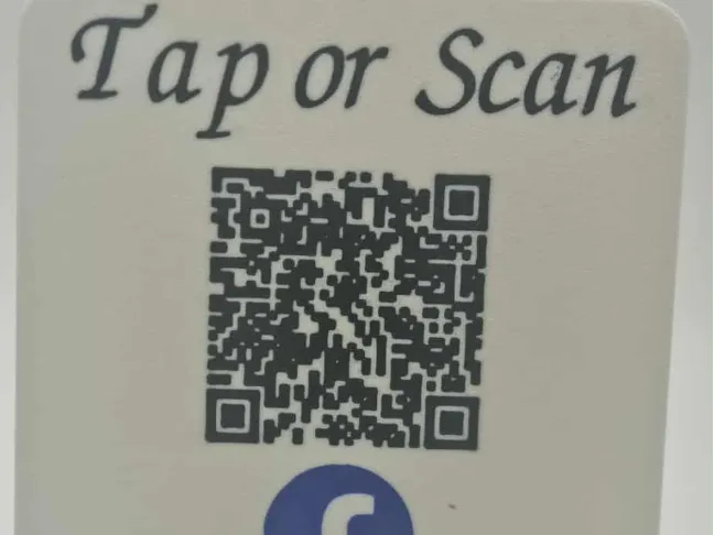 Facebook Tap-or-Scan Stand NFC + QR