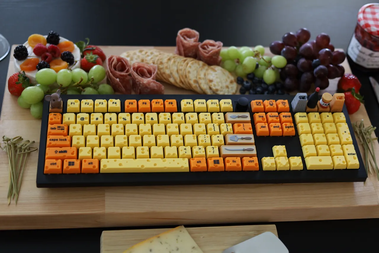 Mechanical Cheese Board view 2