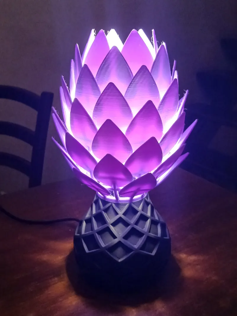 Lamp with floral shape