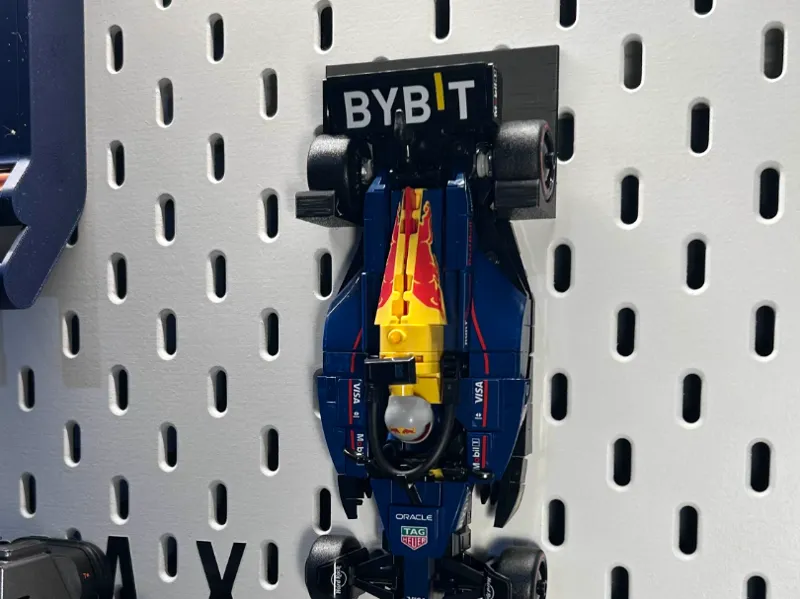 Formula 1 Car Skadis Peg board
