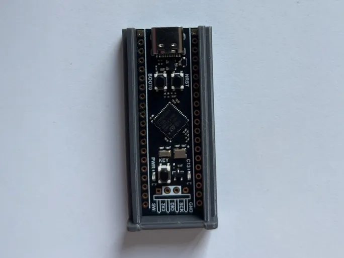 Case for STM32U585CIU6 with sliding lid