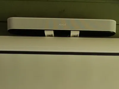 Sonos Beam V2 Above TV/Projector Mount