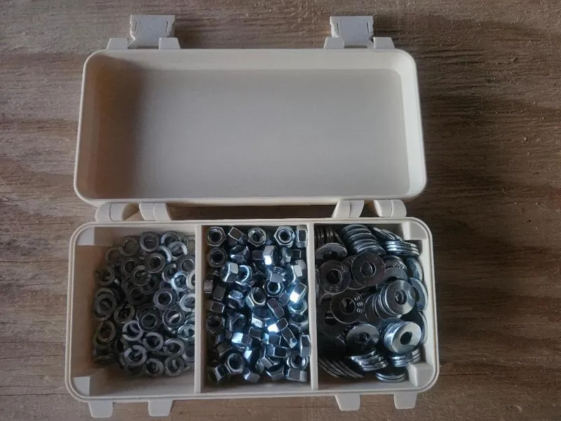 bolts container