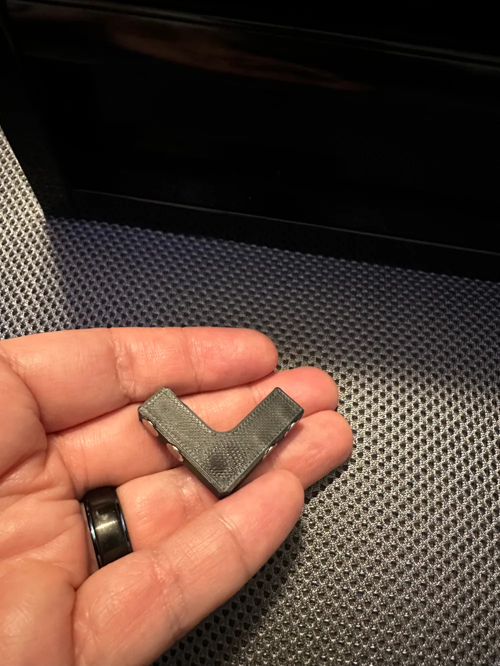 US General Mini Lid Stay / Magnetic Closure - Free 3D Print Model ...