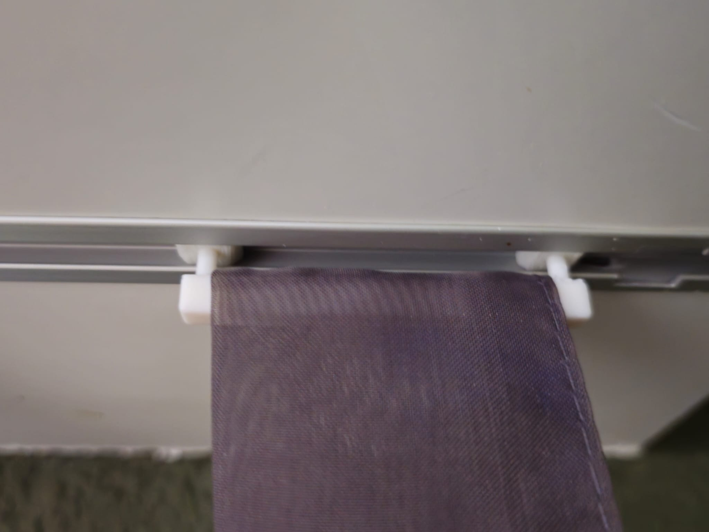 Curtain Loop Glider – Smooth & Reliable