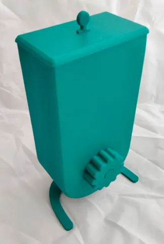 Dry pet food dispenser