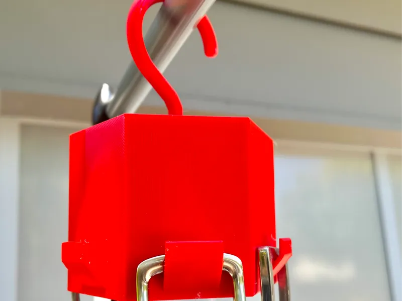 Belt Holder with swivelling hook