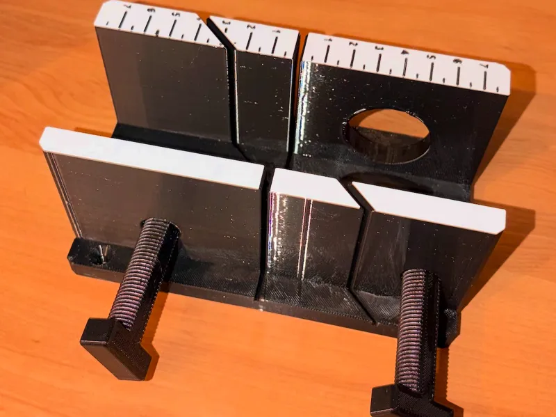 Configurable cutting jig 