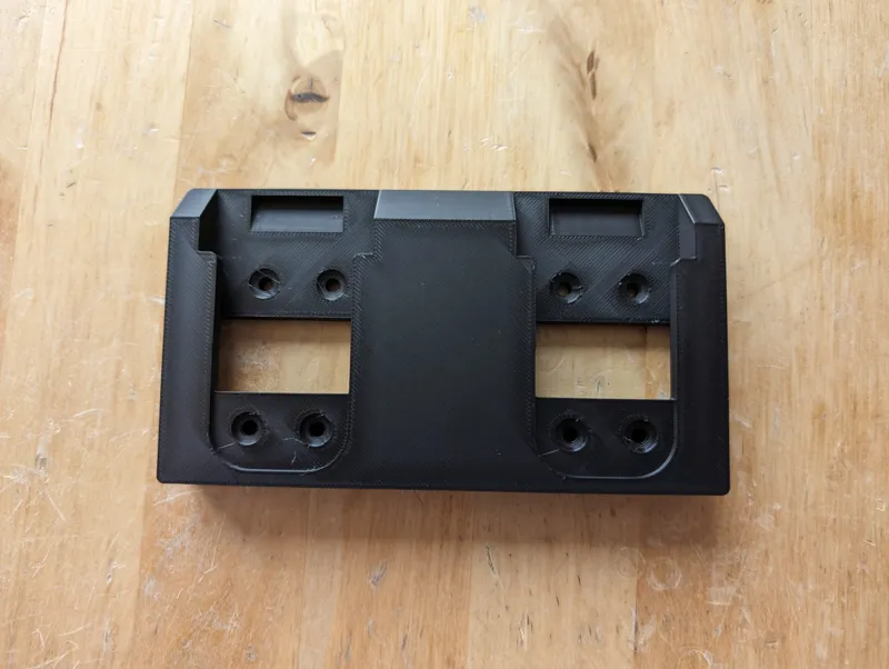 Vonroc 20V Battery Wallmount for 2 Batteries