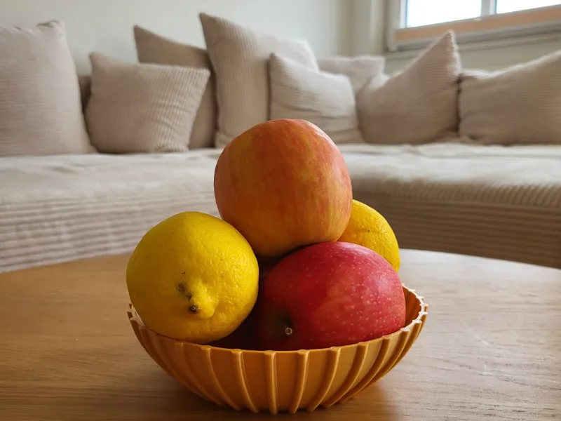 Ribbed fruit bowl