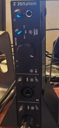 Support incliné pour Arturia MiniFuse 2 — photo 2