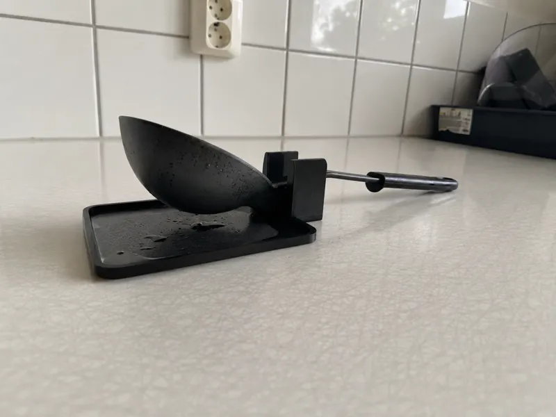 Kitchen stand for a ladle