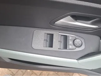 Dacia Duster 3_ Krytka tlačítek