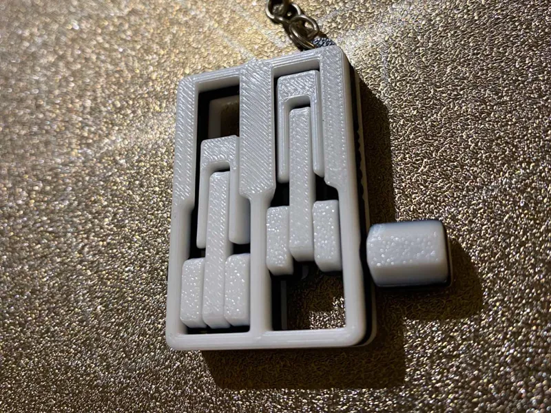 r2 engine keychain