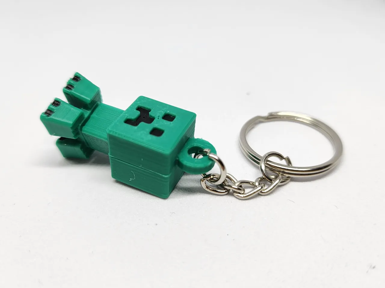 Minecraft-inspire Creeper Mini Figure Kit/Keychain view 2
