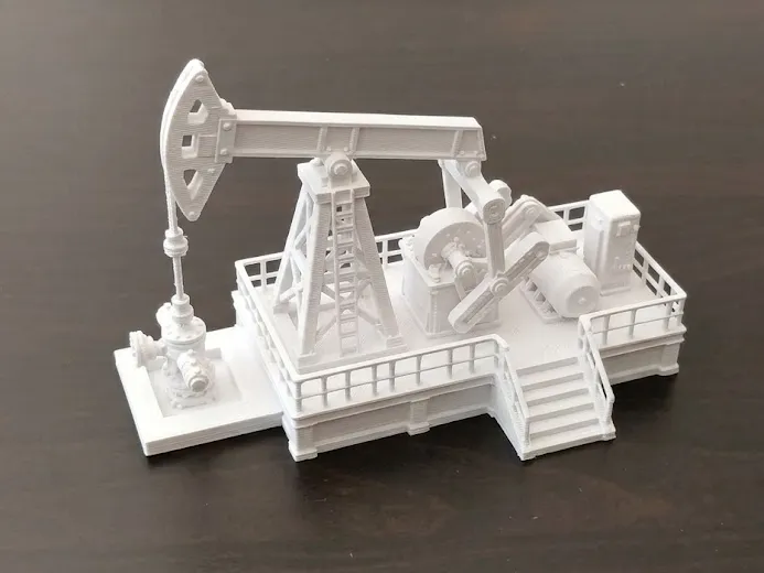 Caja o estuche: Oil Pumpjack – Industrial Oil Extraction Model. Referencia del modelo original.