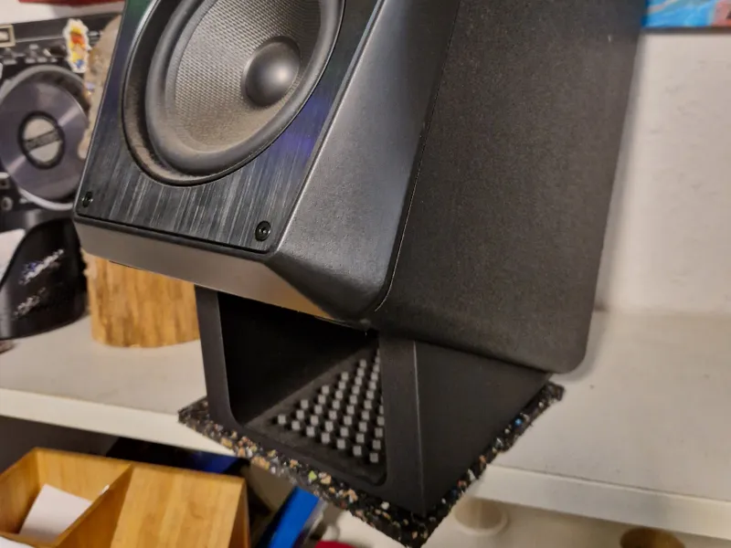 Monitor Speaker angle stand
