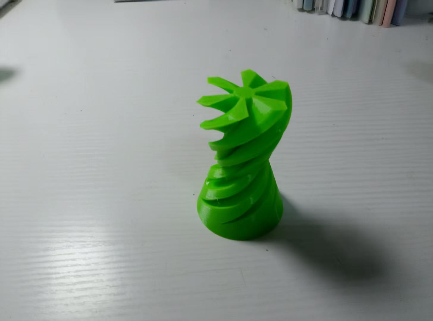 Miniatura 2 do modelo 3D 超顺滑-不可能穿越 解压螺旋锥