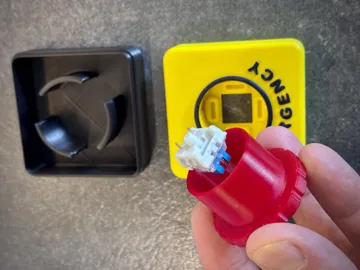 Objeto manipulable: Emergency Big Red Button - fidget clicker — vista de referencia 4