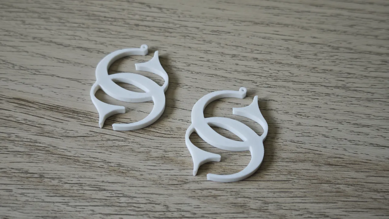 Ultraligera Earrings view 2