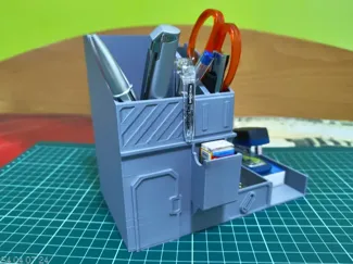 Desk organizer