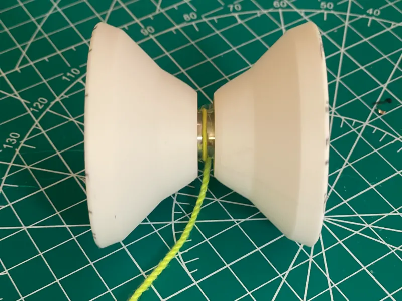 Outlier 6 Replica Yoyo