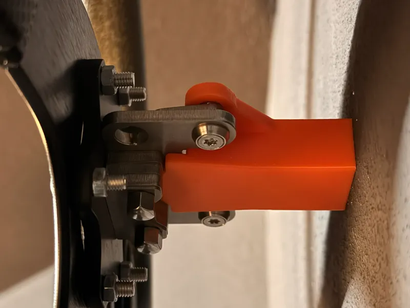 Q1R Quick Release Wall Mount (higher distance)