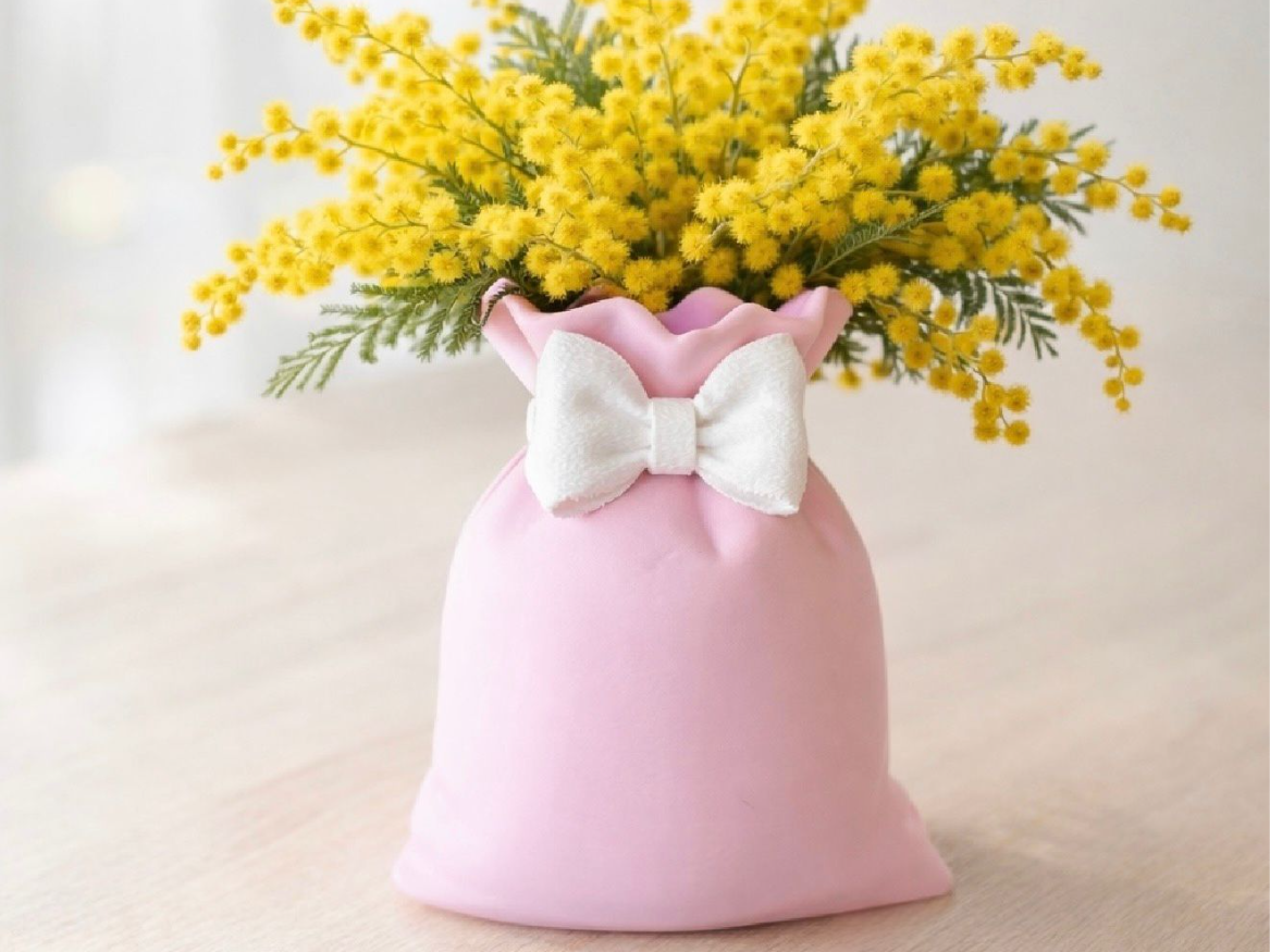 Vaso decorativo con fiocco