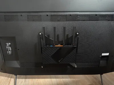 TP-Link Router TV Mount - 300mmm VESA