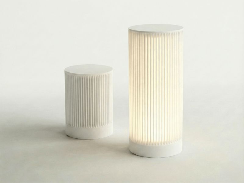 Modern Elegance - Big Ribbed Table Lamp